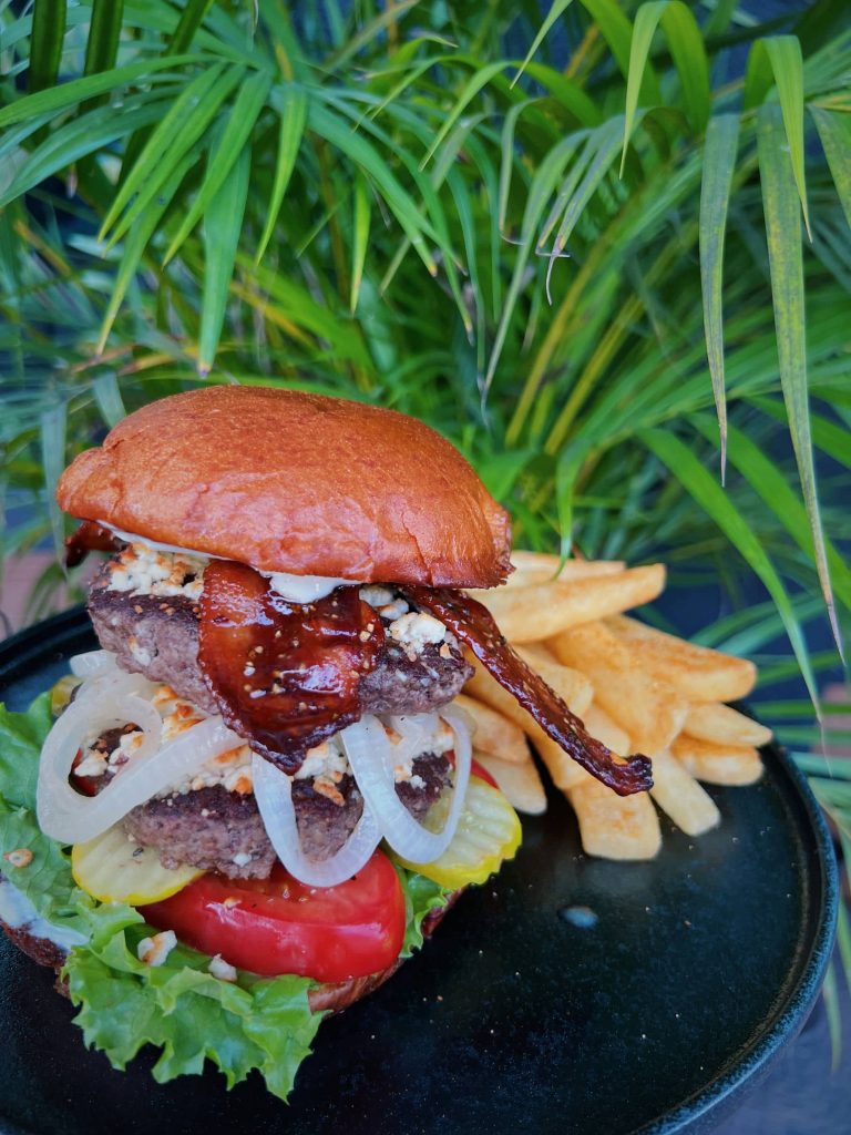 Don Beachcomber Burger